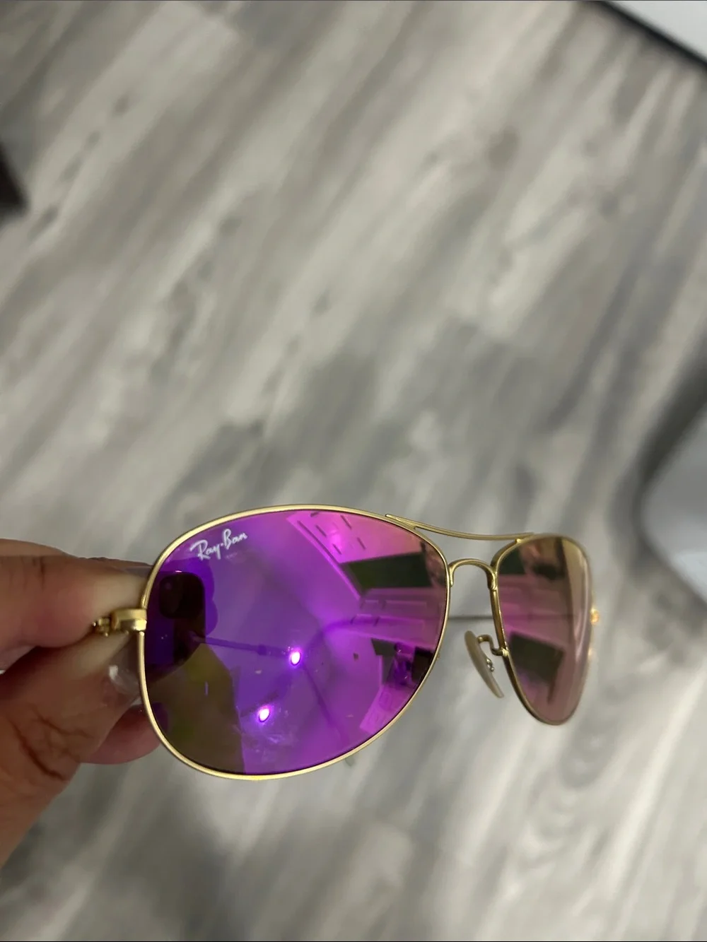 YOUTH TEEN Ray-Ban Gold Frame Sunglasses with Purple Lenses